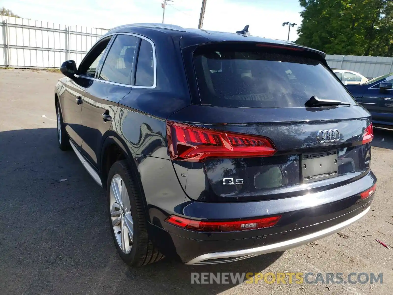 3 Фотография поврежденного автомобиля WA1BNAFY1L2069280 AUDI Q5 2020