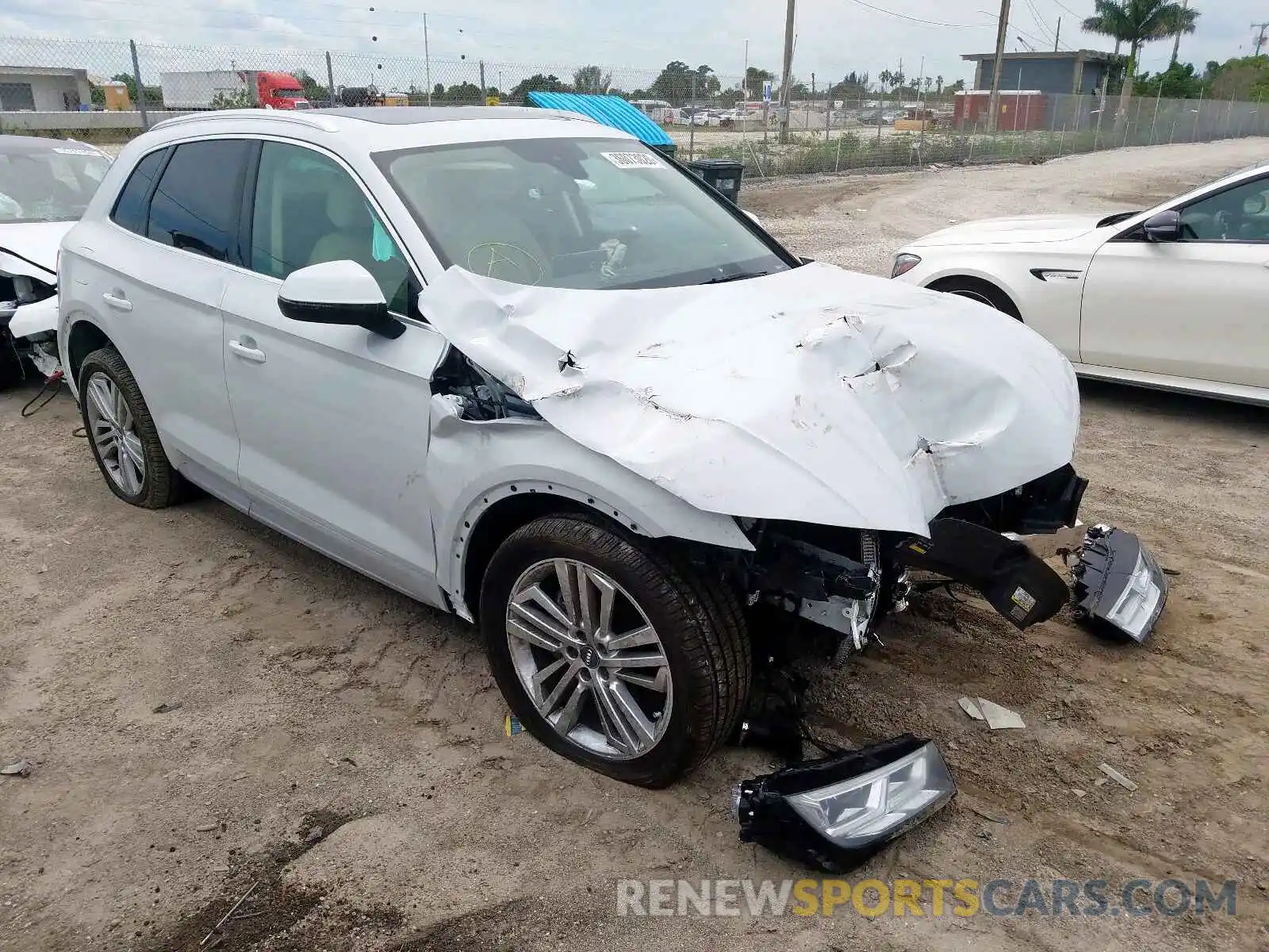 1 Photograph of a damaged car WA1BNAFY2L2000646 AUDI Q5 2020