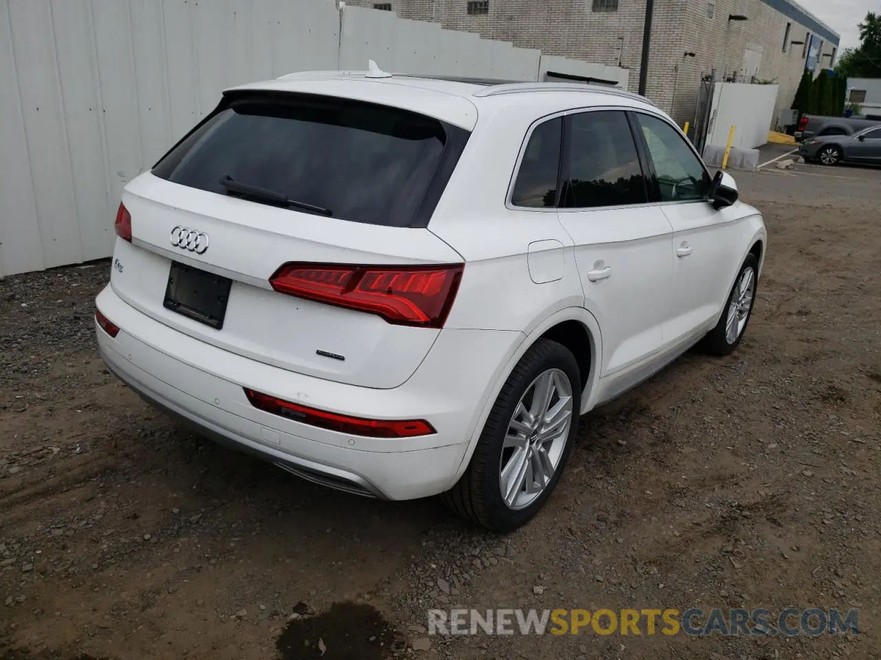 4 Фотография поврежденного автомобиля WA1BNAFY2L2041973 AUDI Q5 2020