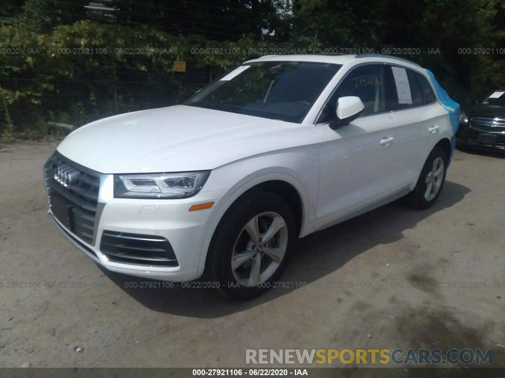 2 Фотография поврежденного автомобиля WA1BNAFY2L2058238 AUDI Q5 2020