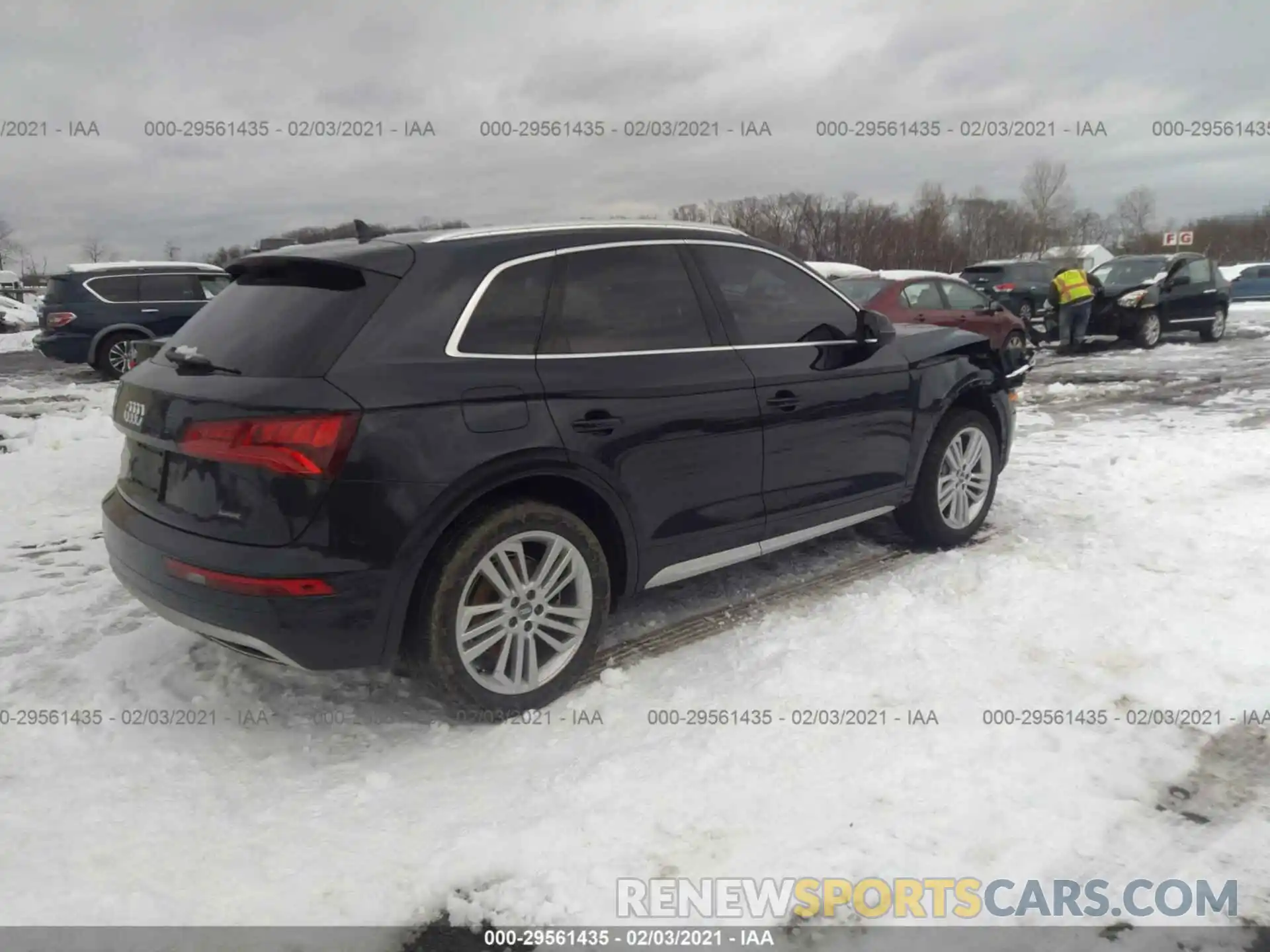 4 Фотография поврежденного автомобиля WA1BNAFY2L2062063 AUDI Q5 2020