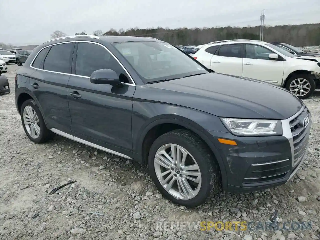 4 Photograph of a damaged car WA1BNAFY2L2071474 AUDI Q5 2020