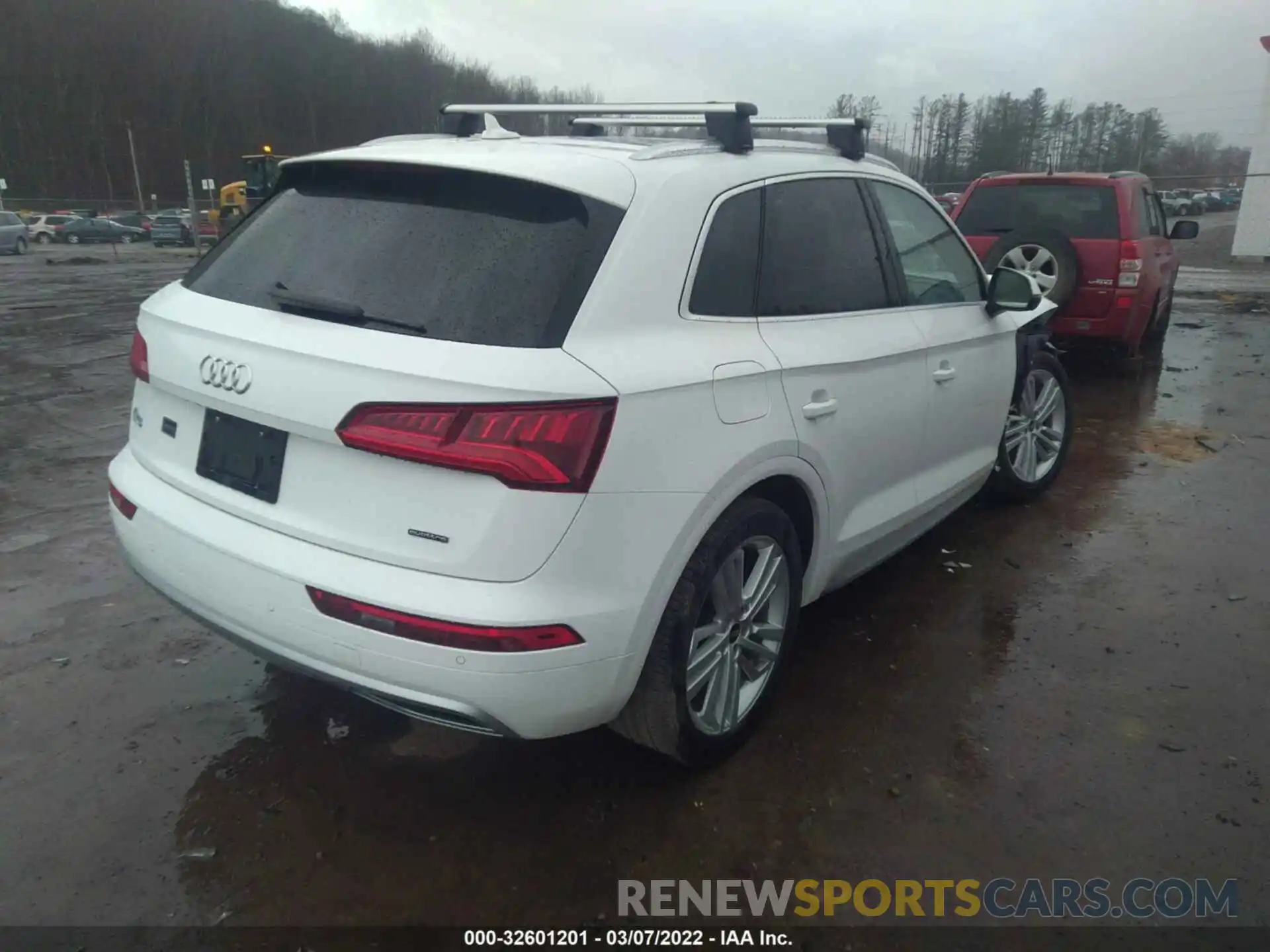 4 Photograph of a damaged car WA1BNAFY2L2119006 AUDI Q5 2020