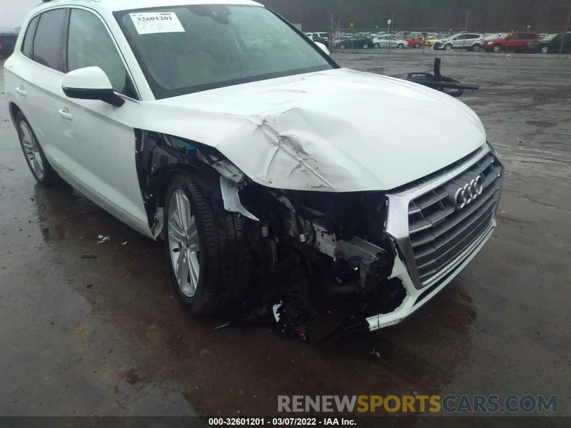 6 Photograph of a damaged car WA1BNAFY2L2119006 AUDI Q5 2020