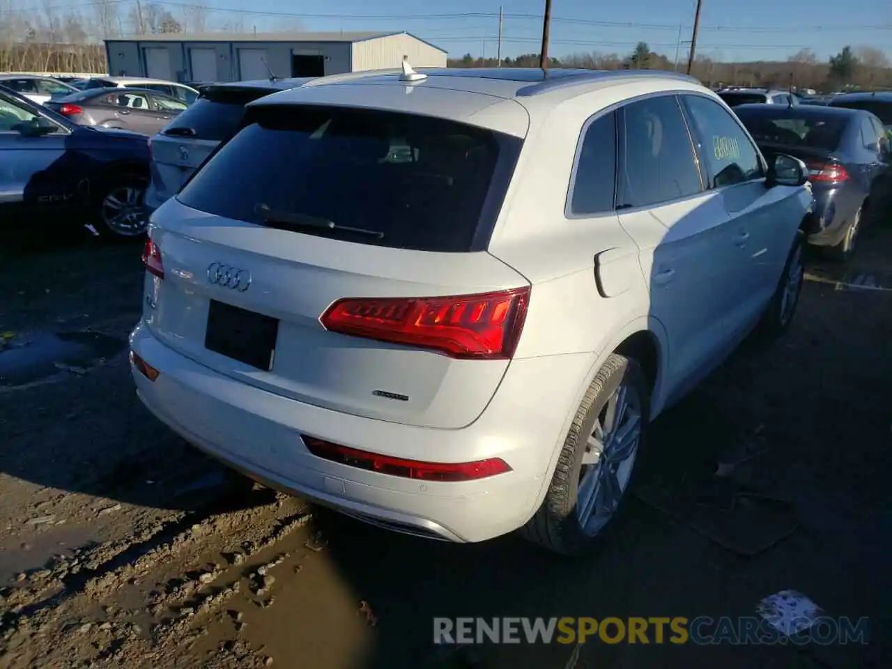 4 Photograph of a damaged car WA1BNAFY3L2001675 AUDI Q5 2020