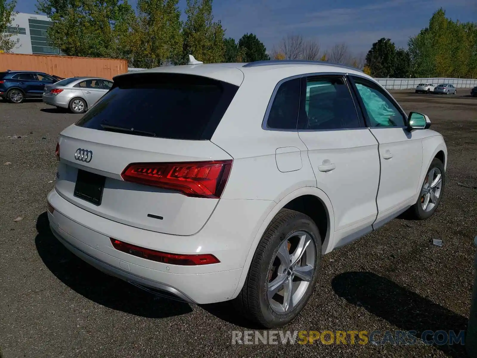 4 Photograph of a damaged car WA1BNAFY3L2005466 AUDI Q5 2020