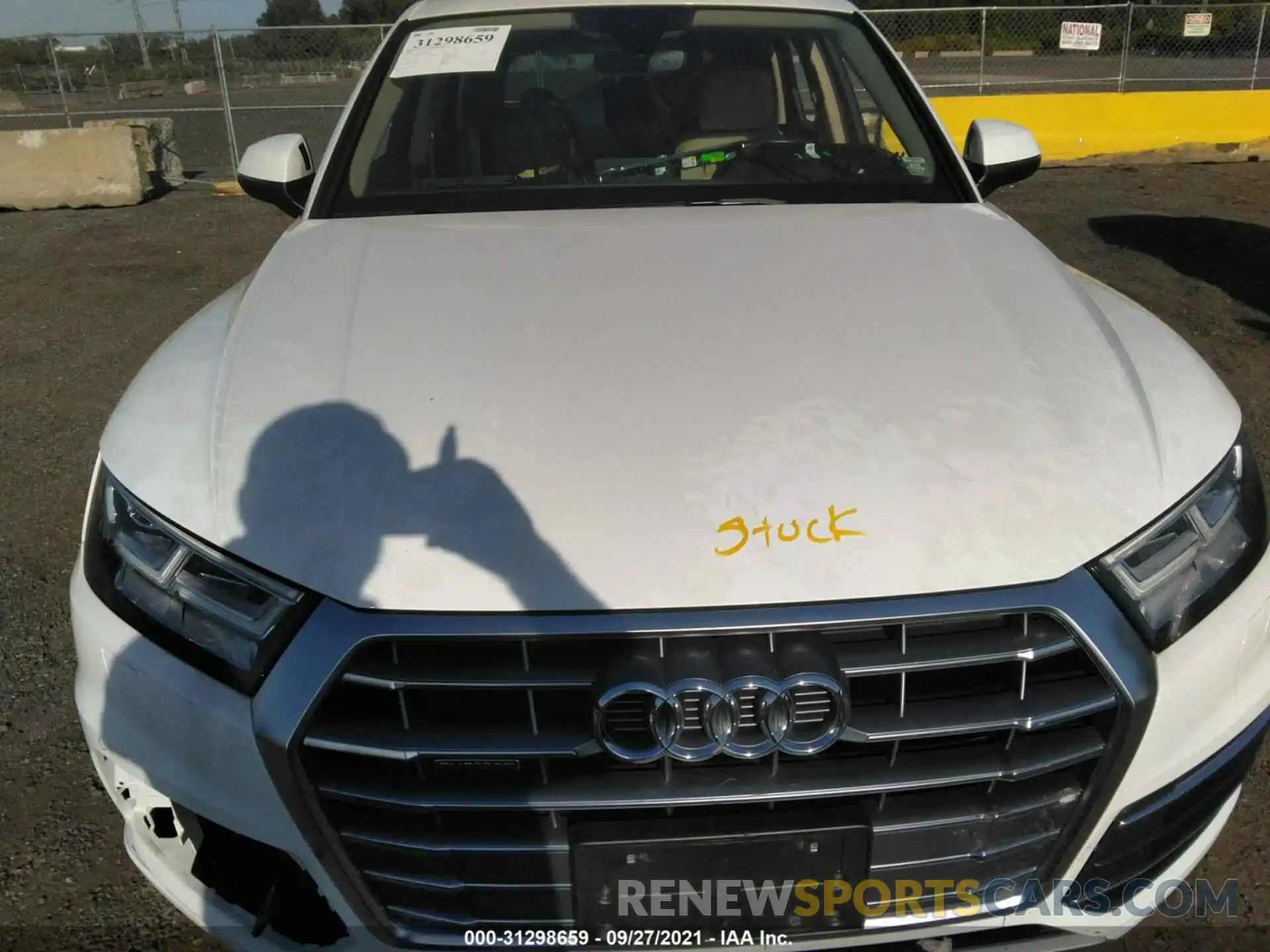 10 Photograph of a damaged car WA1BNAFY3L2021859 AUDI Q5 2020