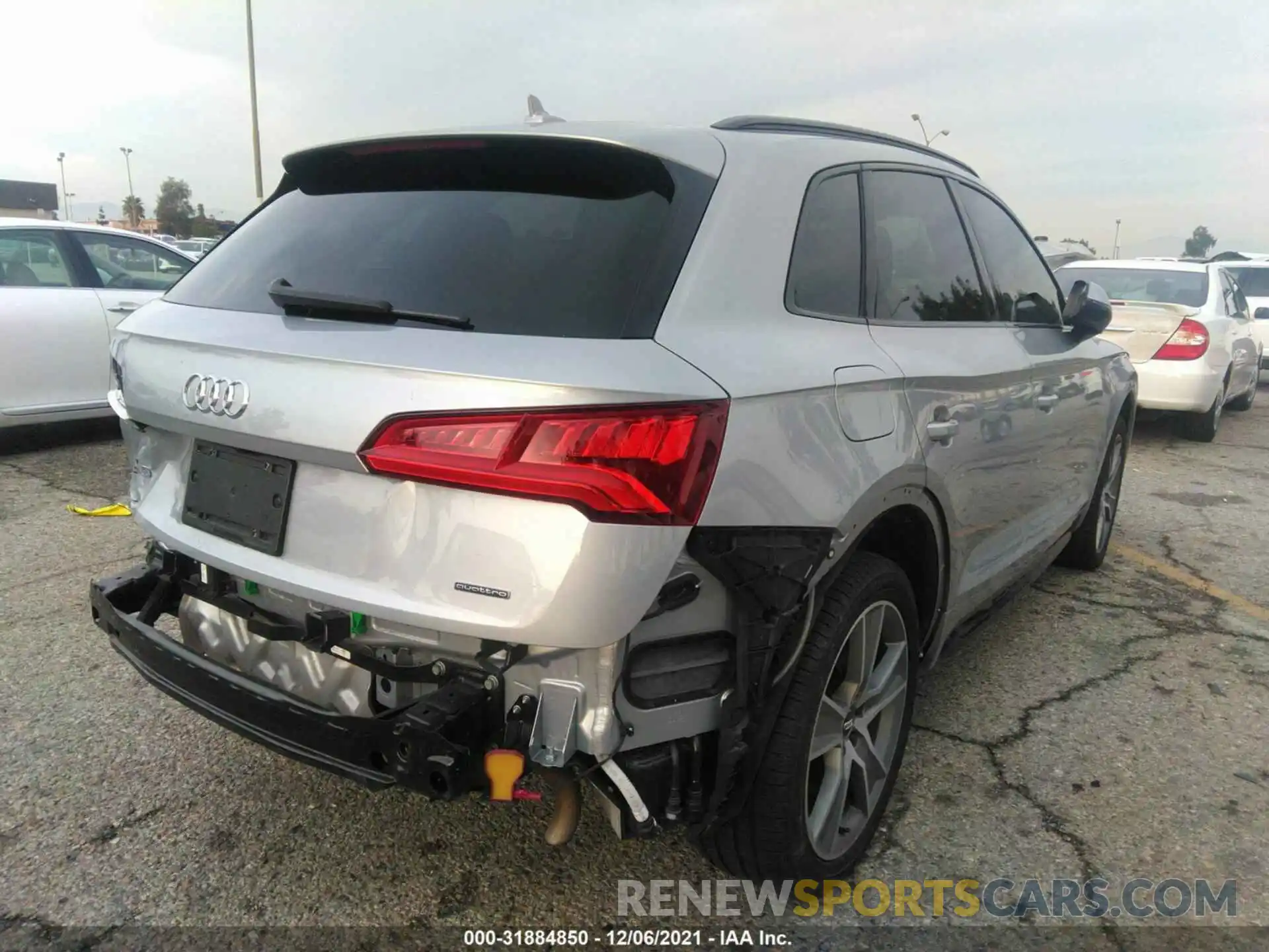 4 Фотография поврежденного автомобиля WA1BNAFY3L2037446 AUDI Q5 2020