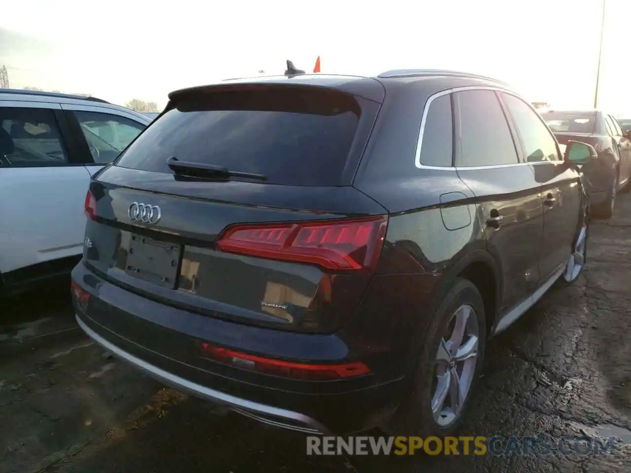 4 Фотография поврежденного автомобиля WA1BNAFY3L2057843 AUDI Q5 2020