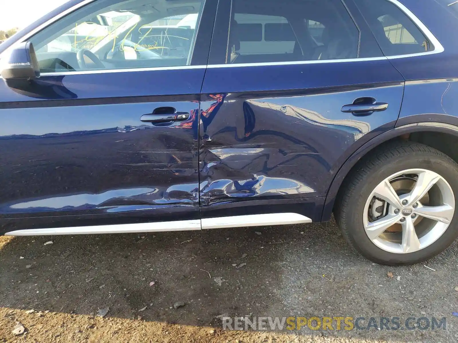 9 Photograph of a damaged car WA1BNAFY3L2103154 AUDI Q5 2020