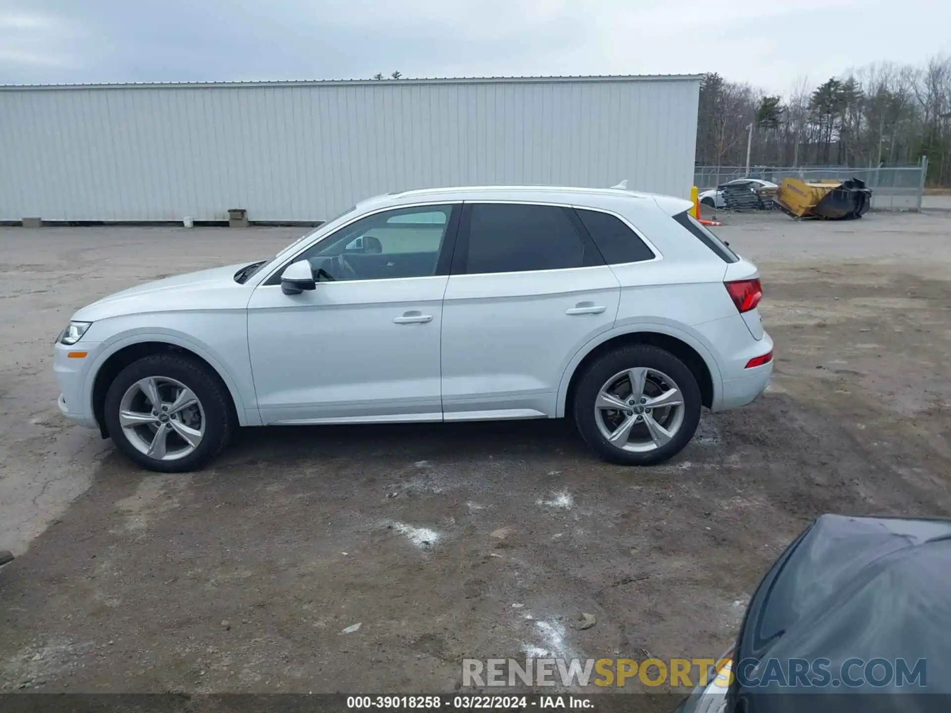 14 Photograph of a damaged car WA1BNAFY4L2034751 AUDI Q5 2020