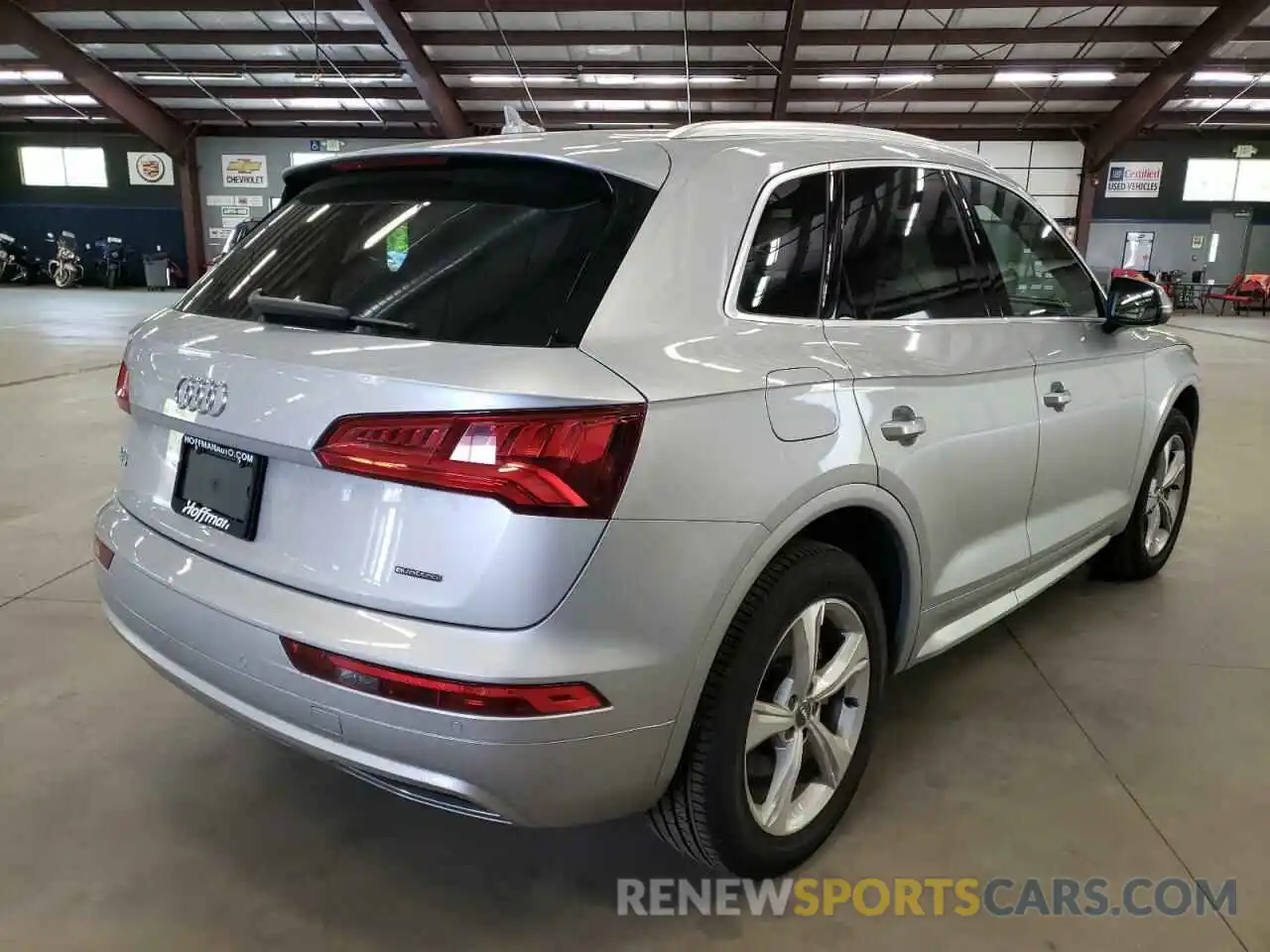 4 Photograph of a damaged car WA1BNAFY4L2035611 AUDI Q5 2020