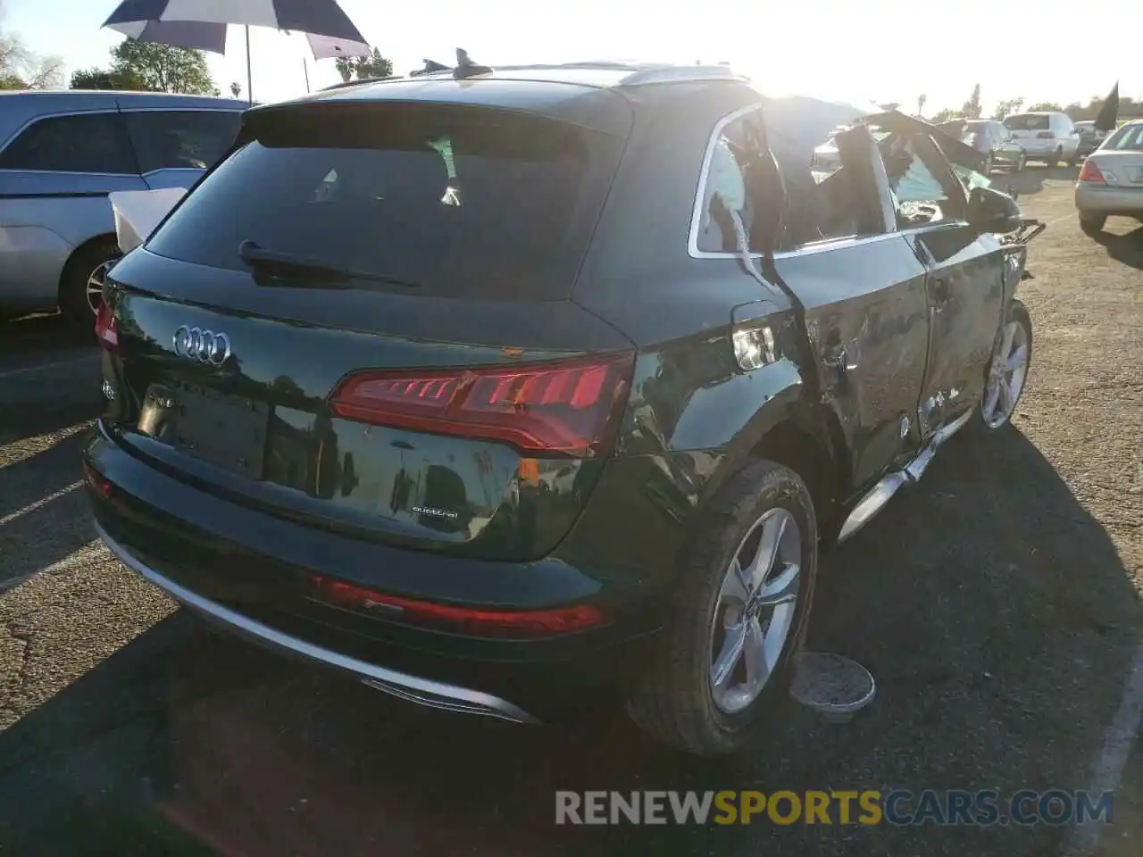 4 Photograph of a damaged car WA1BNAFY4L2064994 AUDI Q5 2020