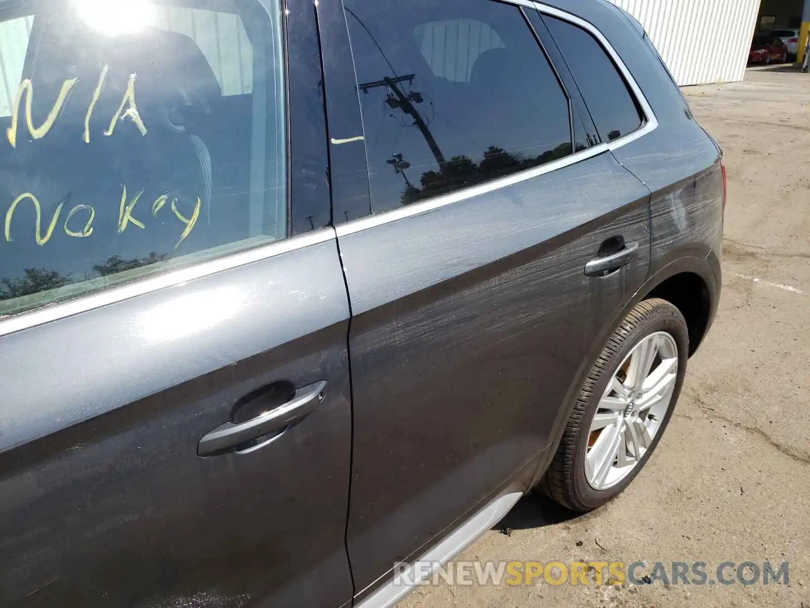 9 Photograph of a damaged car WA1BNAFY4L2084548 AUDI Q5 2020