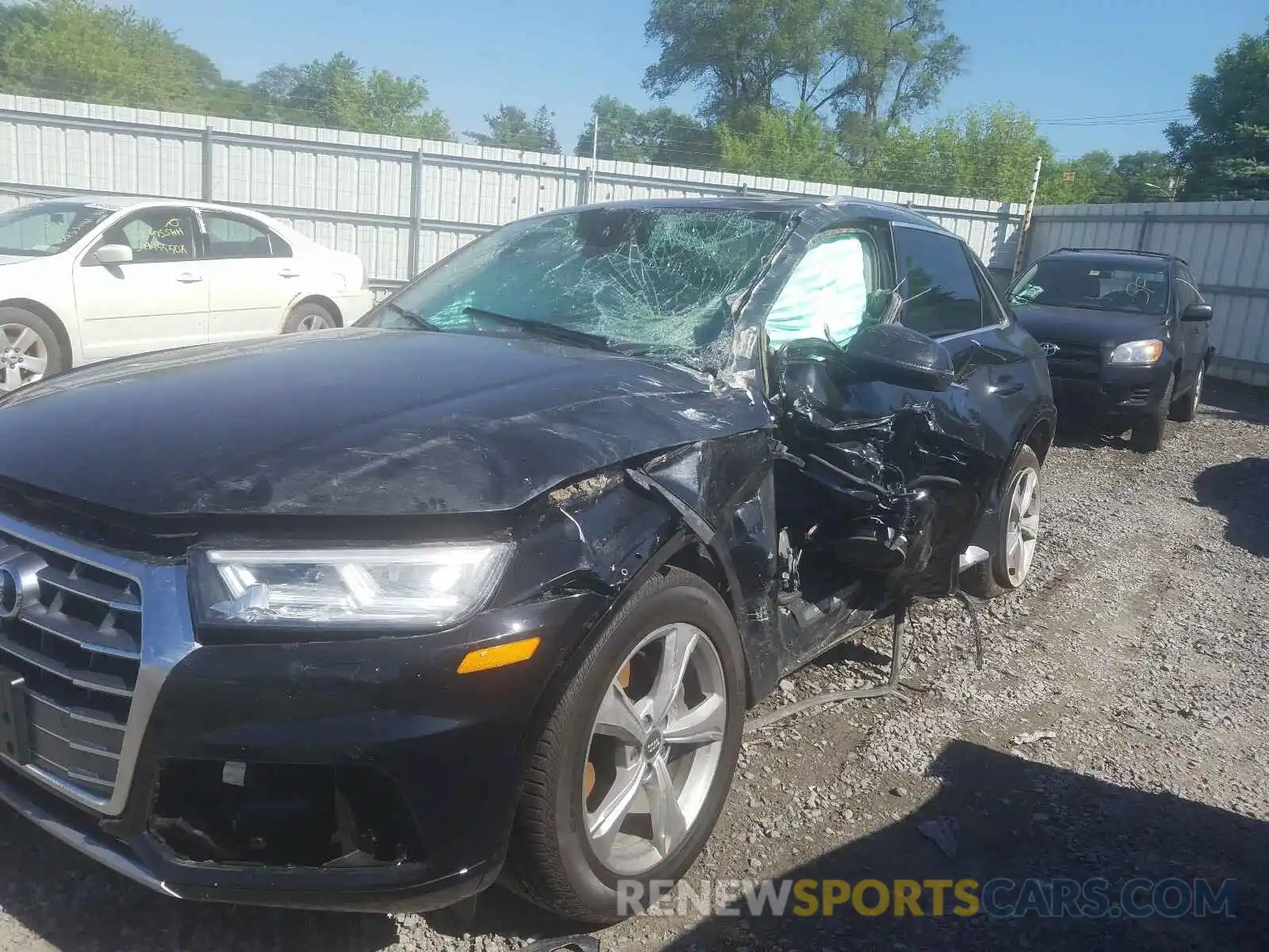 9 Photograph of a damaged car WA1BNAFY5L2010152 AUDI Q5 2020