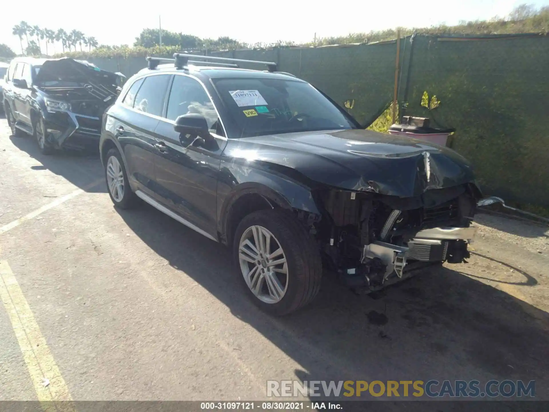 1 Фотография поврежденного автомобиля WA1BNAFY5L2015254 AUDI Q5 2020