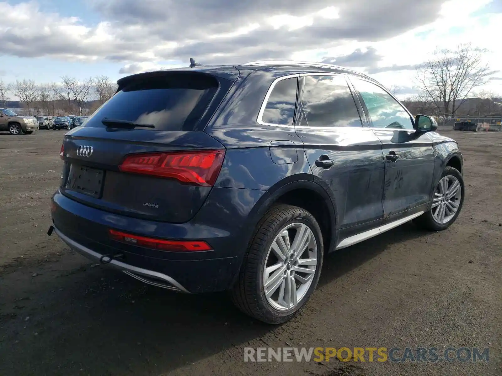 4 Photograph of a damaged car WA1BNAFY5L2018624 AUDI Q5 2020