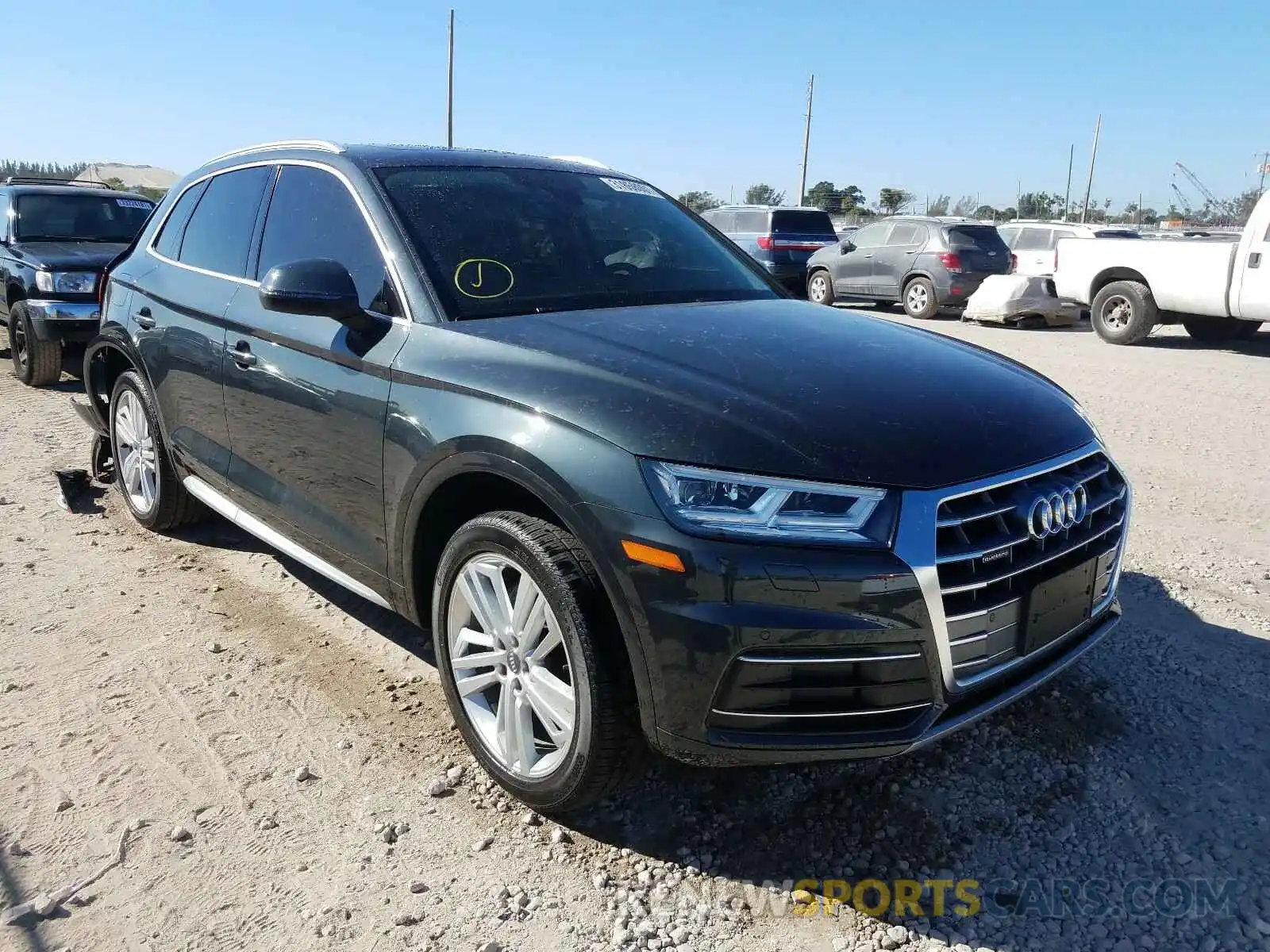 1 Фотография поврежденного автомобиля WA1BNAFY5L2042440 AUDI Q5 2020