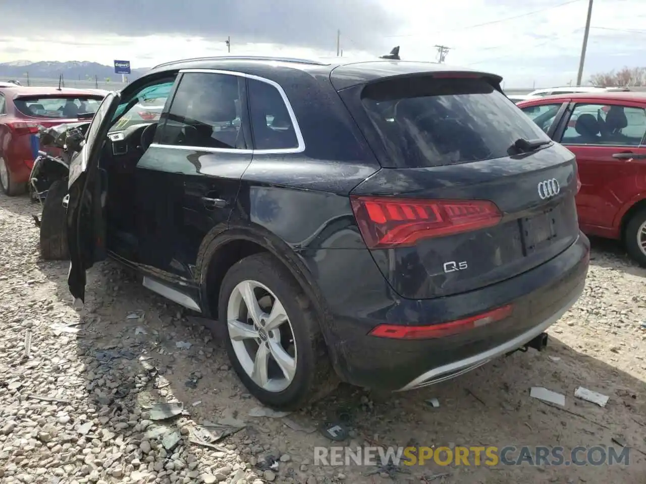 3 Photograph of a damaged car WA1BNAFY5L2073381 AUDI Q5 2020