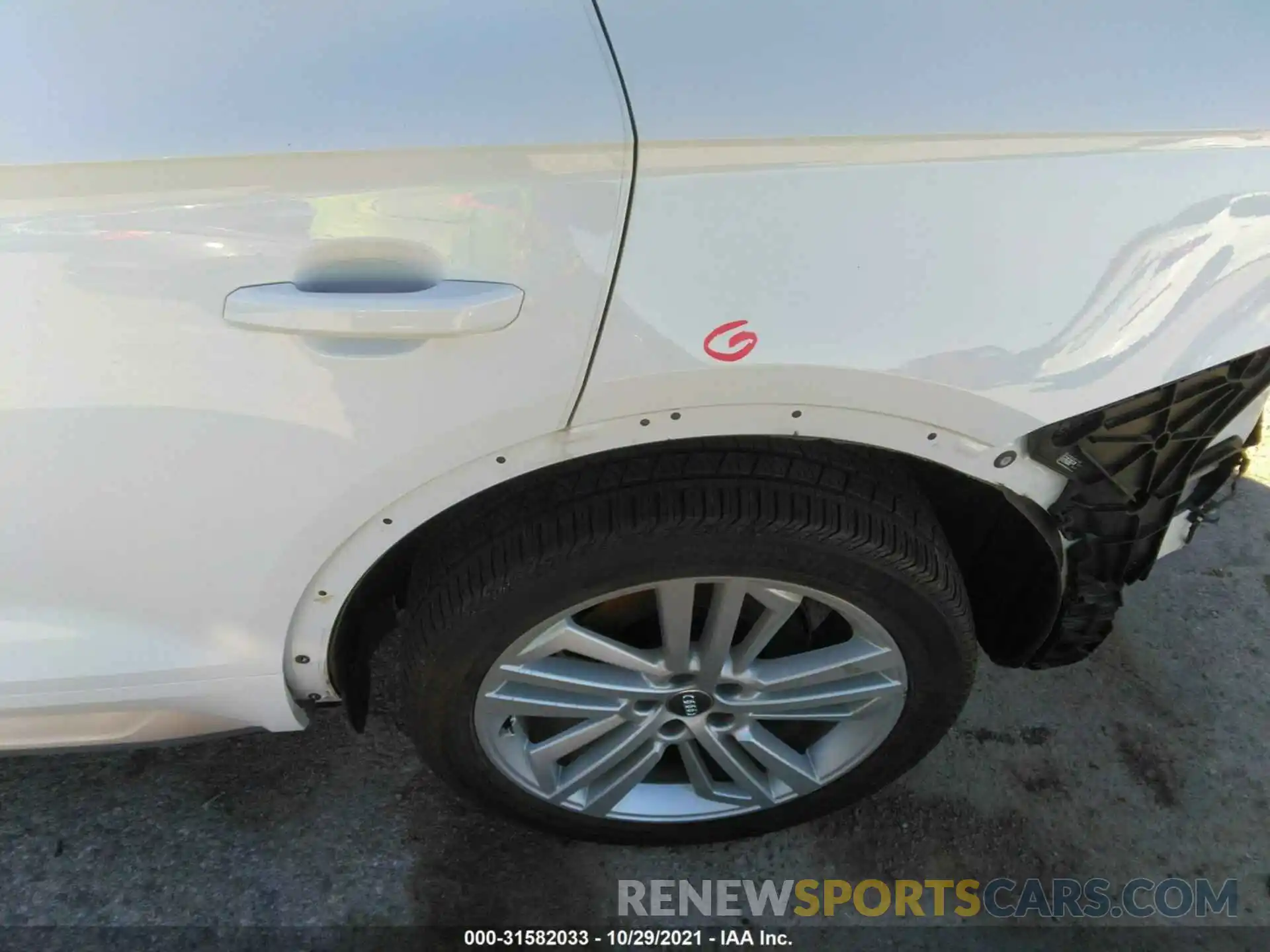 14 Photograph of a damaged car WA1BNAFY5L2083019 AUDI Q5 2020