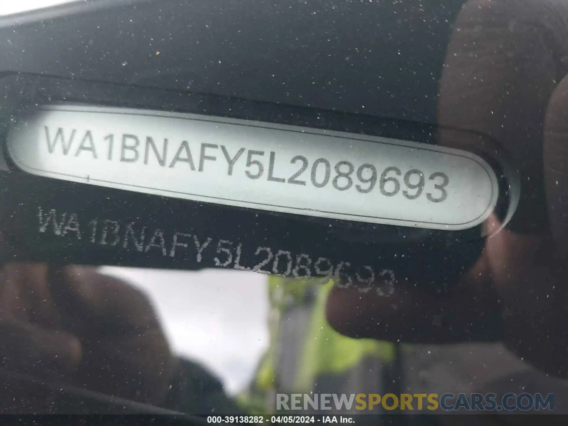 9 Photograph of a damaged car WA1BNAFY5L2089693 AUDI Q5 2020