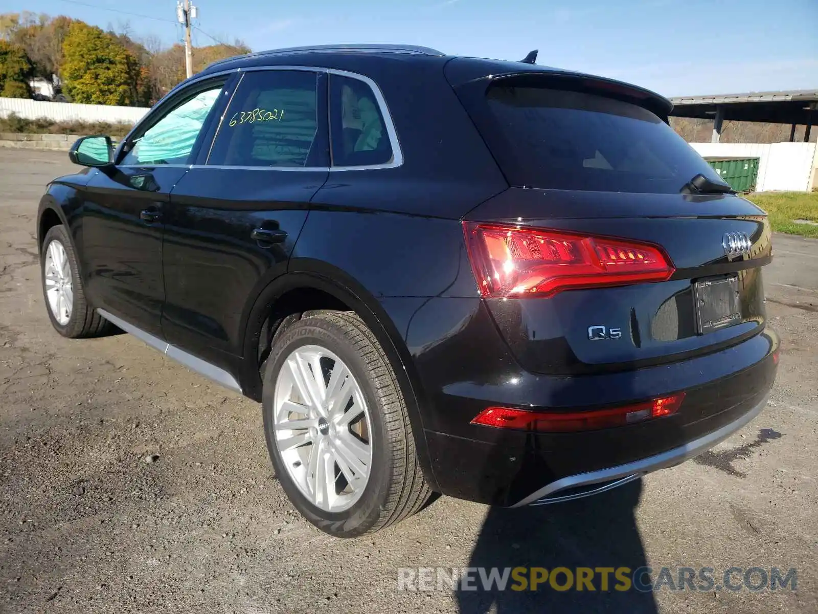 3 Photograph of a damaged car WA1BNAFY5L2091279 AUDI Q5 2020