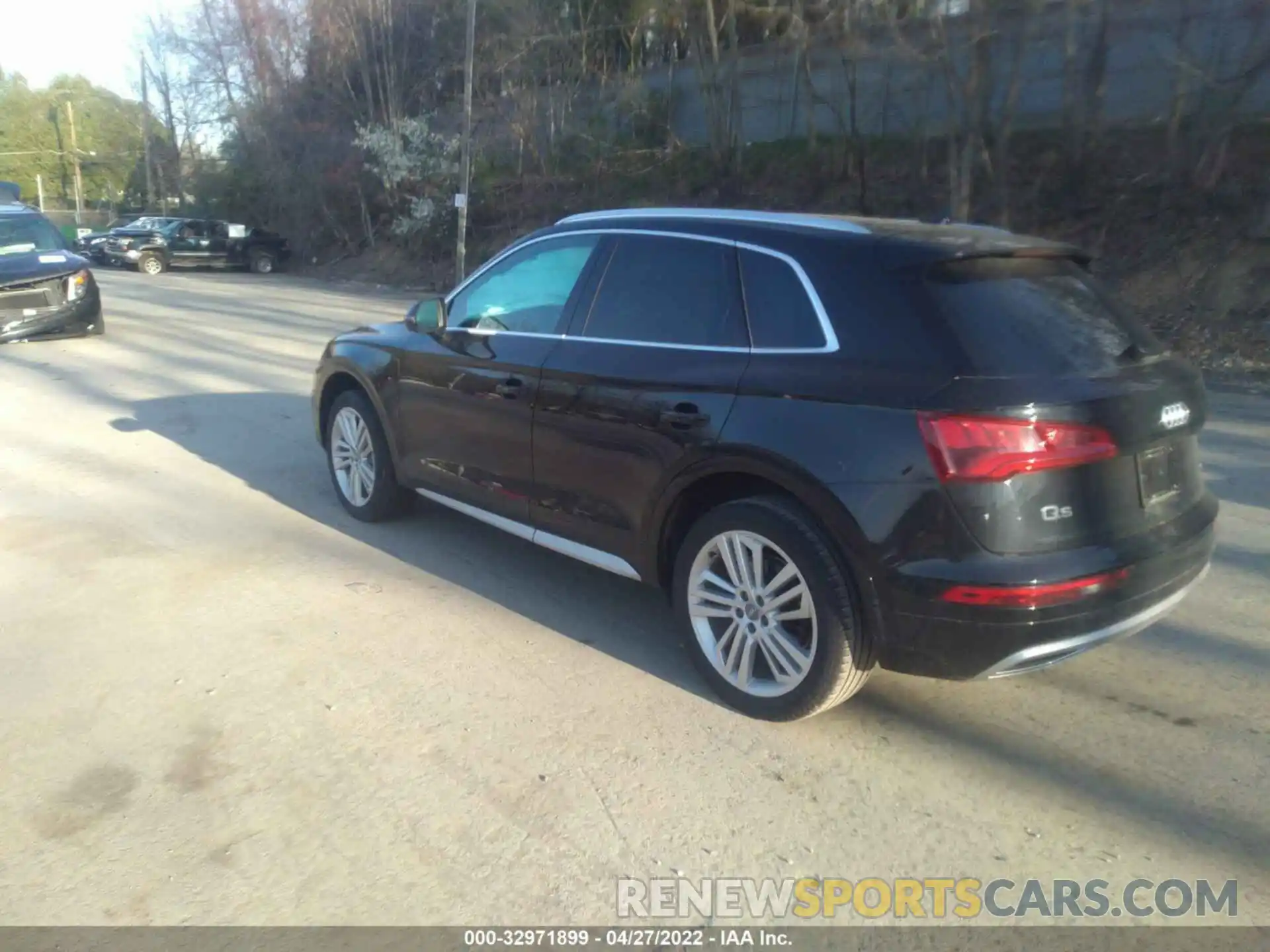 3 Фотография поврежденного автомобиля WA1BNAFY6L2018339 AUDI Q5 2020