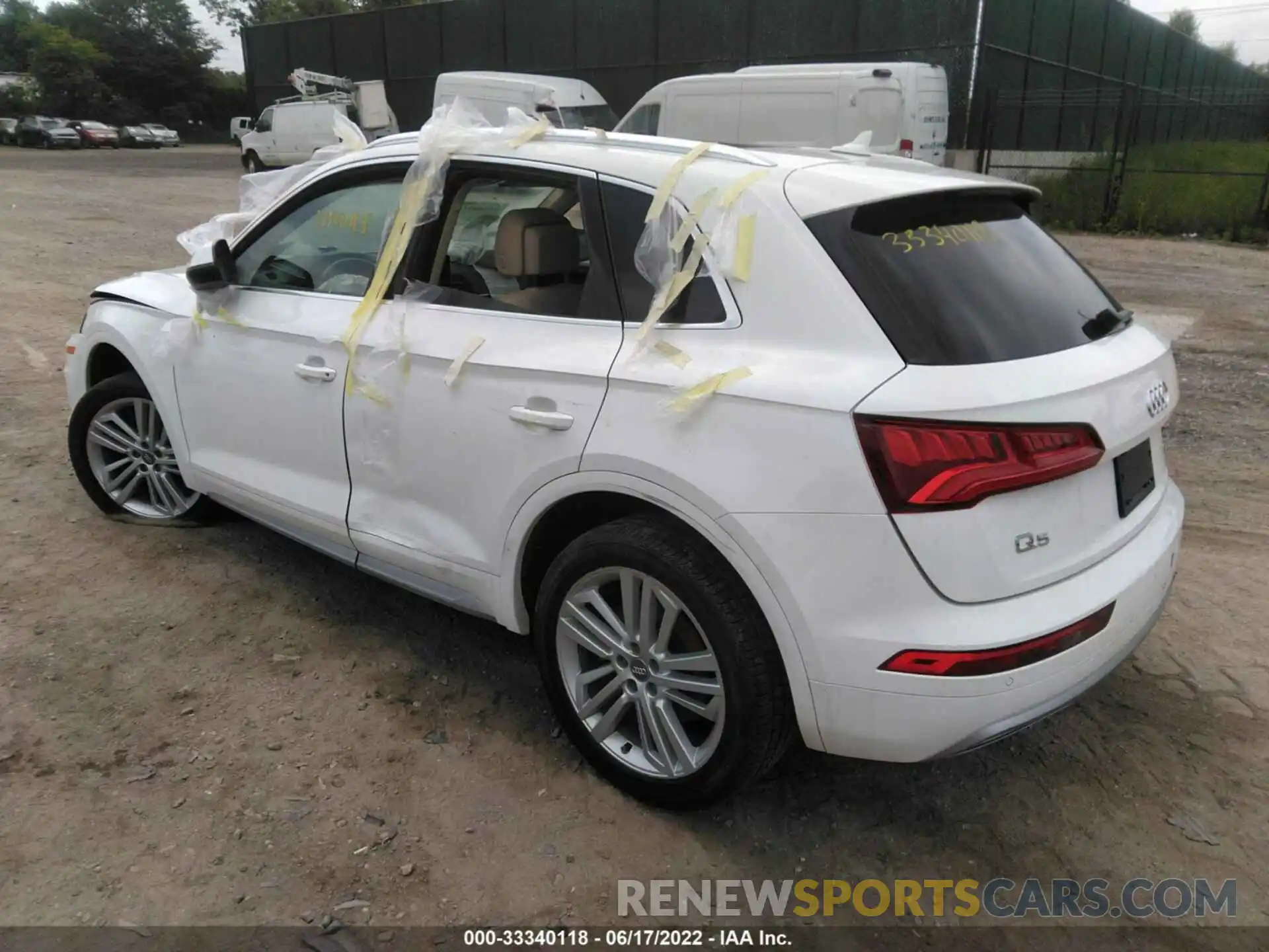 3 Photograph of a damaged car WA1BNAFY6L2039823 AUDI Q5 2020