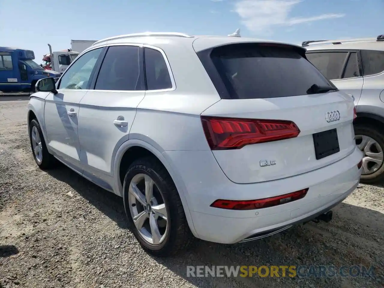 3 Photograph of a damaged car WA1BNAFY6L2043712 AUDI Q5 2020