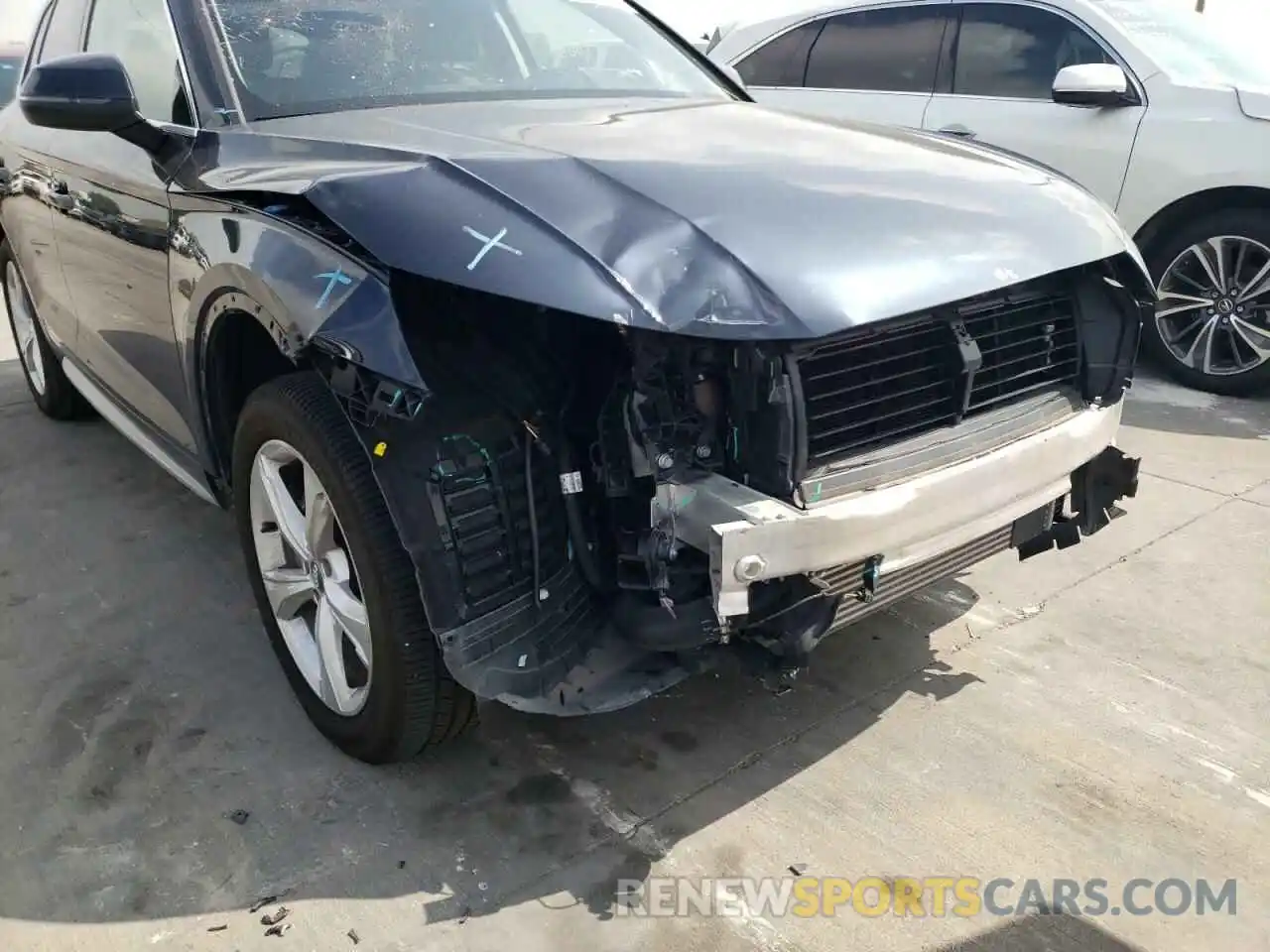 9 Photograph of a damaged car WA1BNAFY6L2048053 AUDI Q5 2020