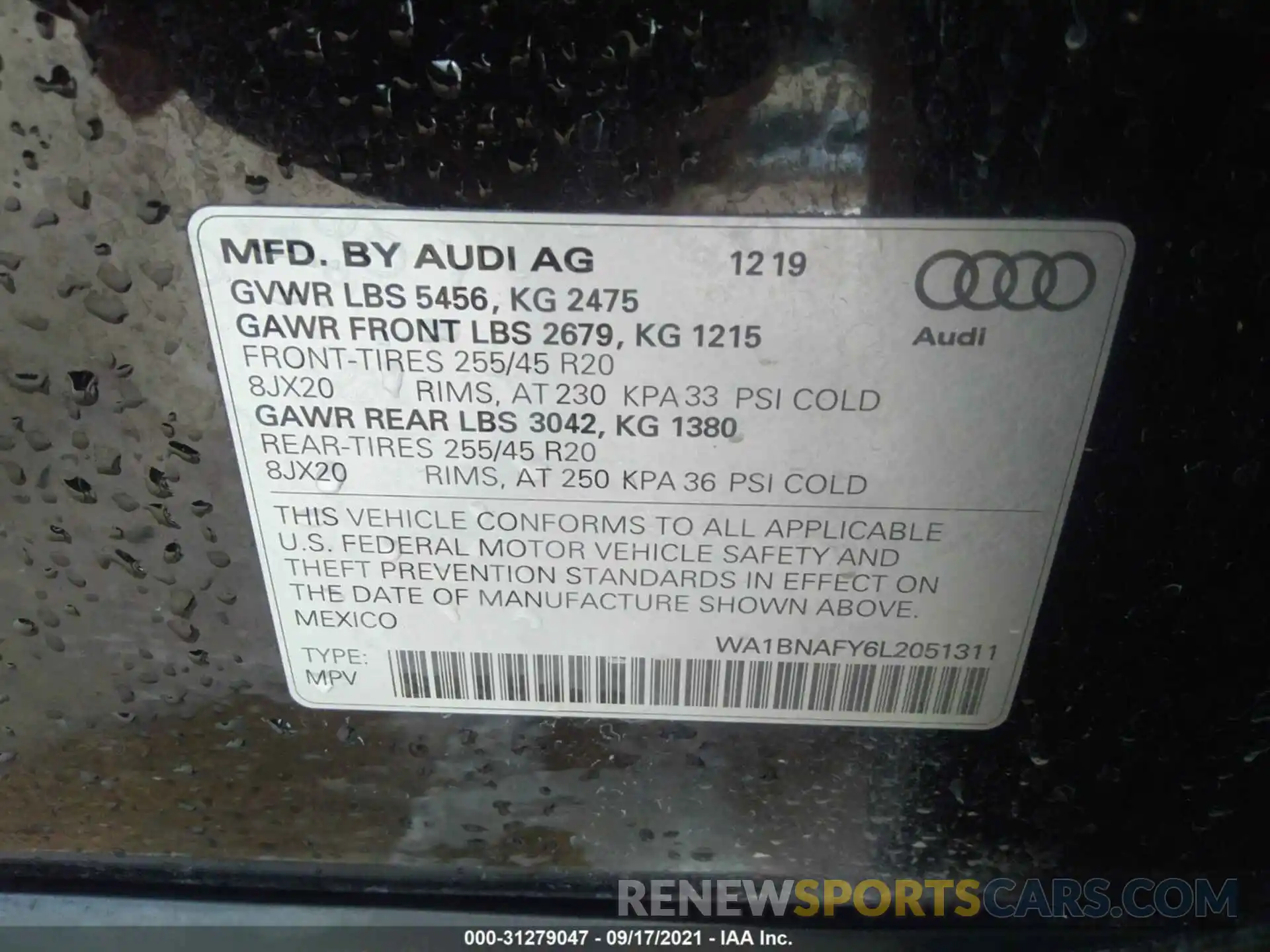 9 Photograph of a damaged car WA1BNAFY6L2051311 AUDI Q5 2020