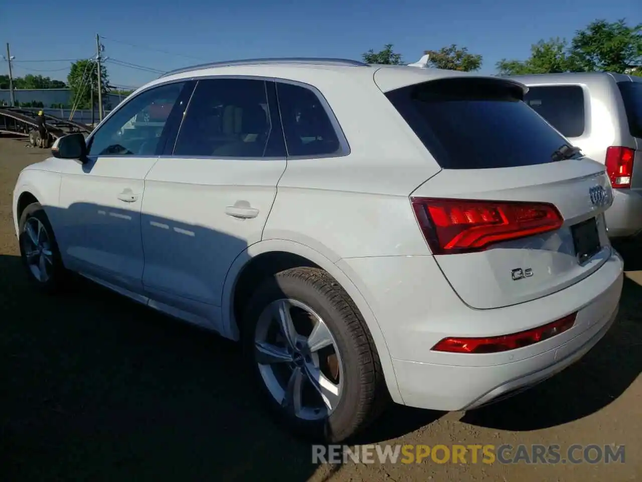 3 Photograph of a damaged car WA1BNAFY7L2017054 AUDI Q5 2020