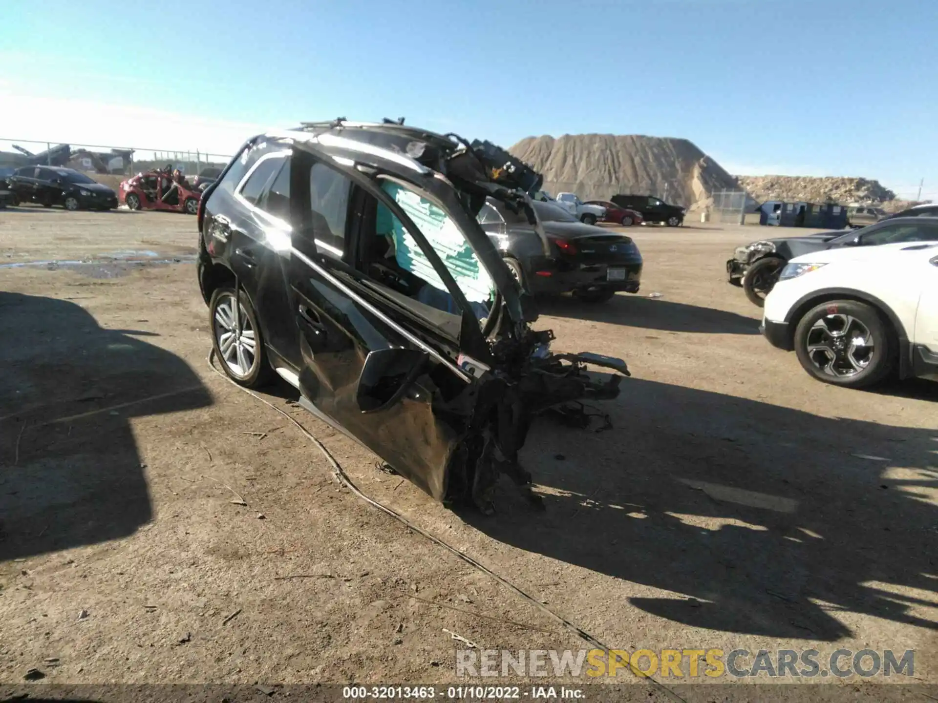 1 Photograph of a damaged car WA1BNAFY7L2044447 AUDI Q5 2020