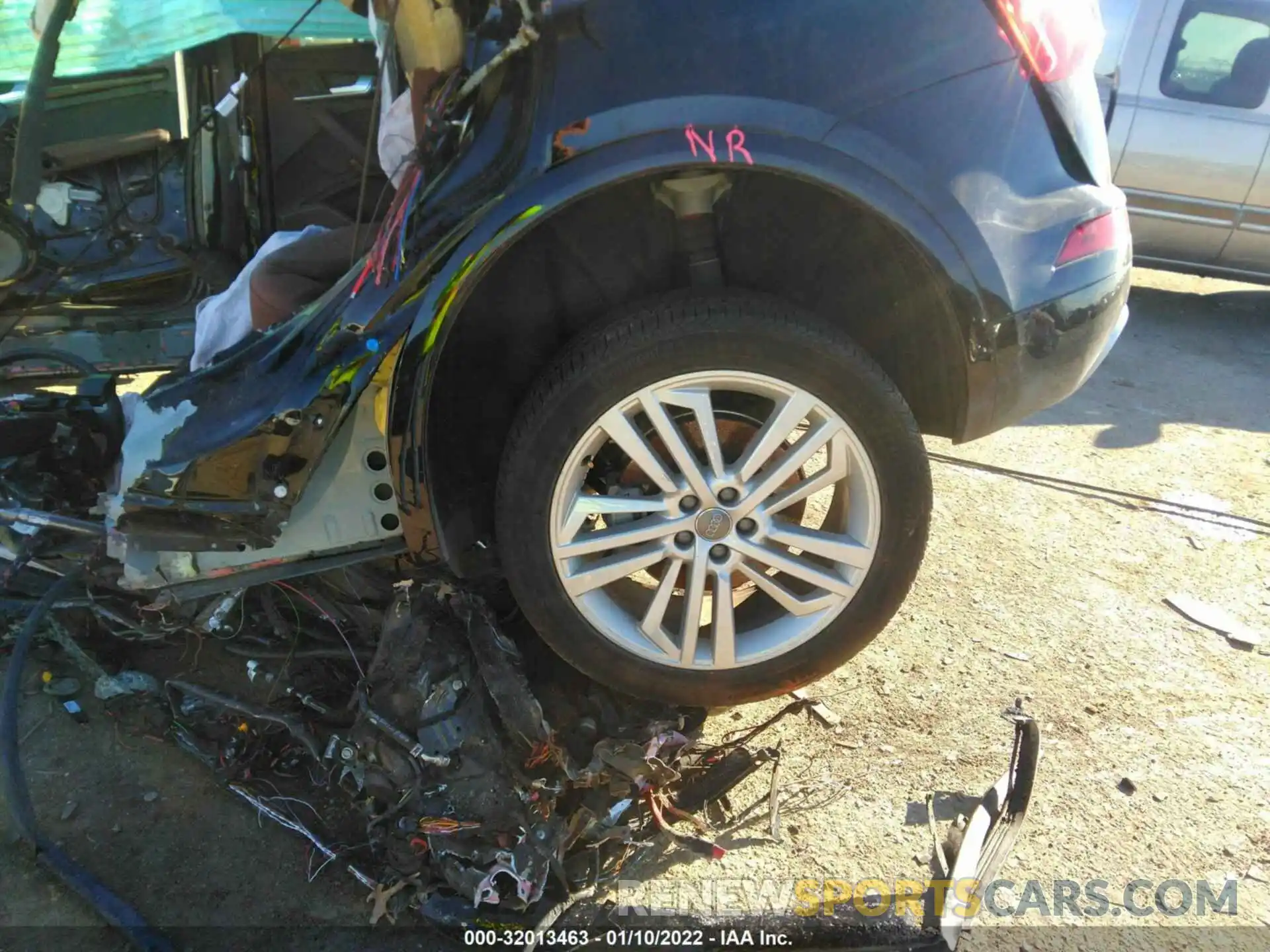 12 Photograph of a damaged car WA1BNAFY7L2044447 AUDI Q5 2020