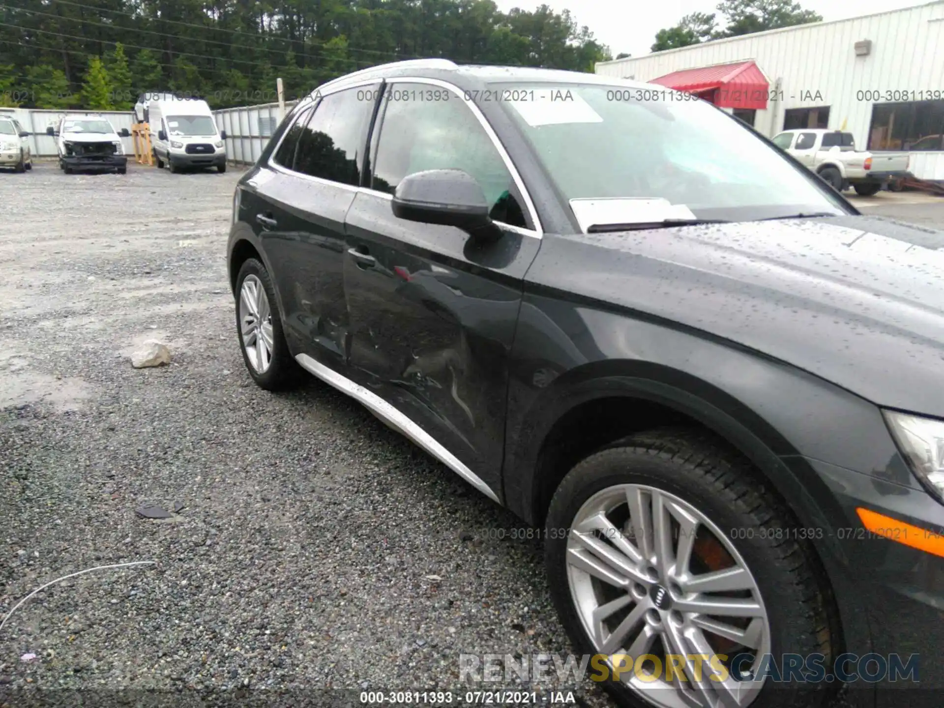 6 Photograph of a damaged car WA1BNAFY7L2072037 AUDI Q5 2020