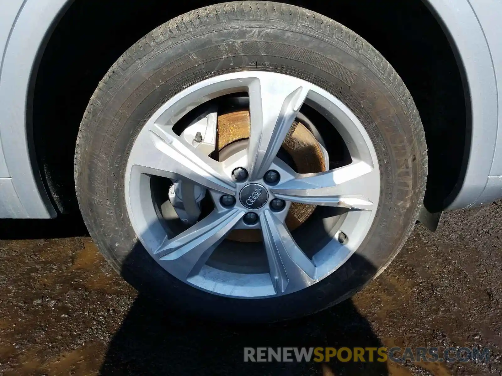 9 Photograph of a damaged car WA1BNAFY7L2093082 AUDI Q5 2020