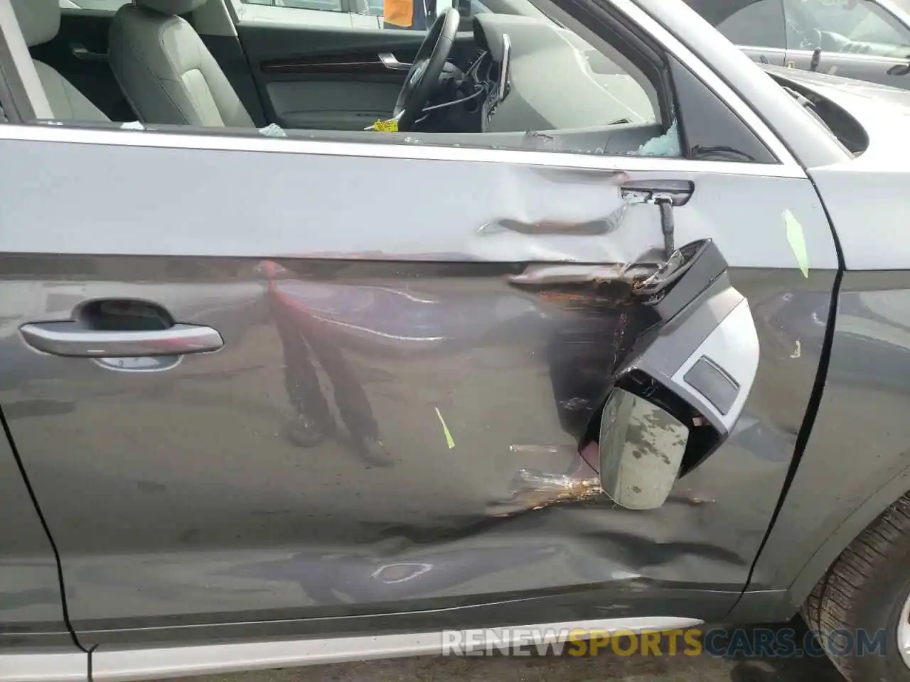 9 Photograph of a damaged car WA1BNAFY7L2100287 AUDI Q5 2020