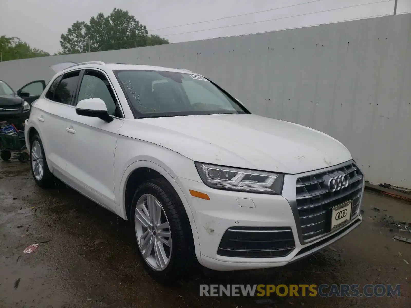 1 Photograph of a damaged car WA1BNAFY8L2017094 AUDI Q5 2020