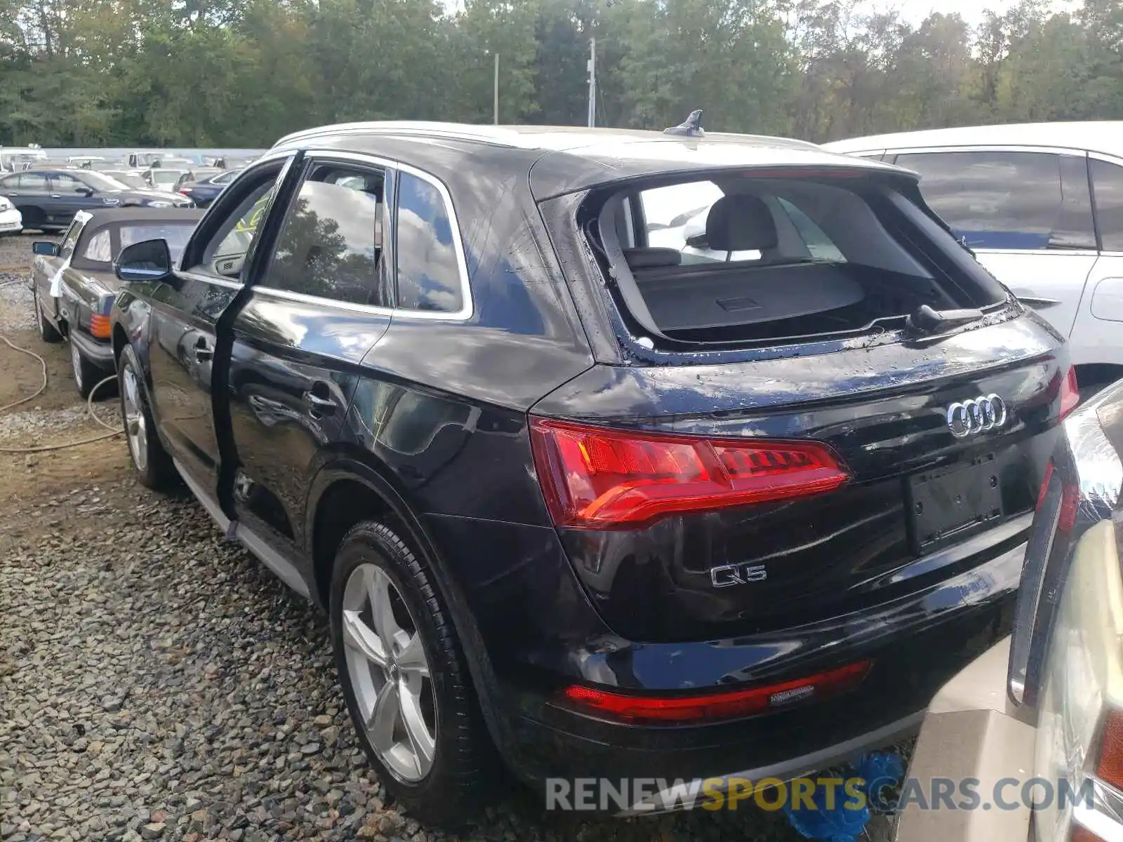 3 Фотография поврежденного автомобиля WA1BNAFY8L2059281 AUDI Q5 2020