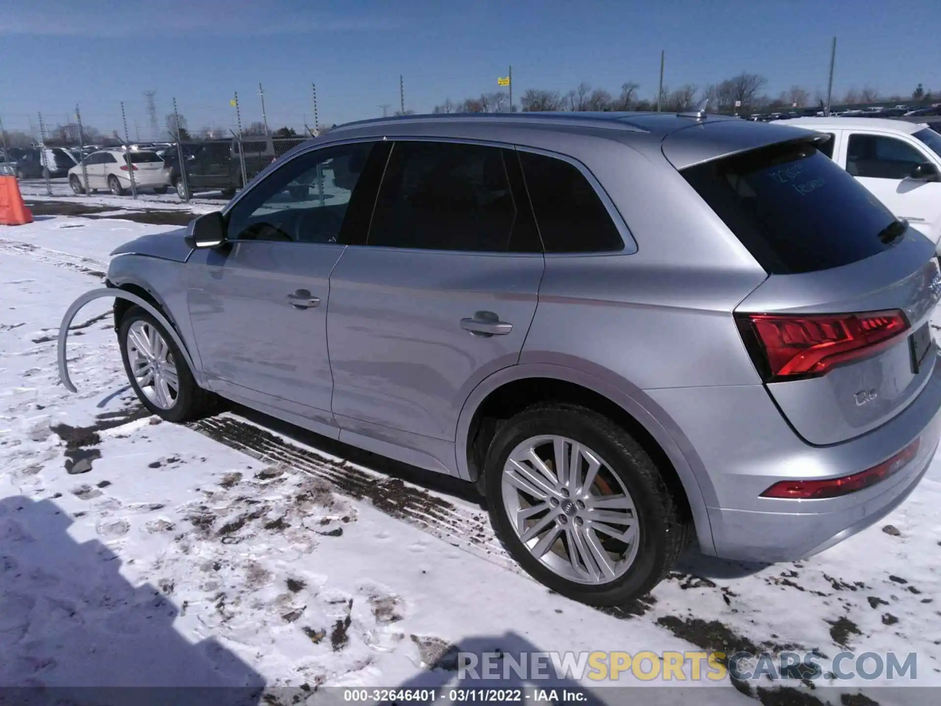 3 Фотография поврежденного автомобиля WA1BNAFY8L2076128 AUDI Q5 2020