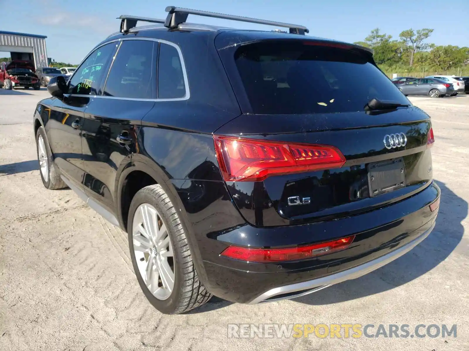 3 Фотография поврежденного автомобиля WA1BNAFY9L2017279 AUDI Q5 2020