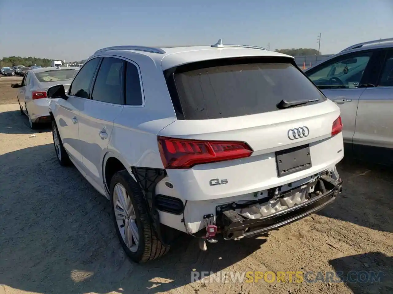 3 Фотография поврежденного автомобиля WA1BNAFY9L2018058 AUDI Q5 2020