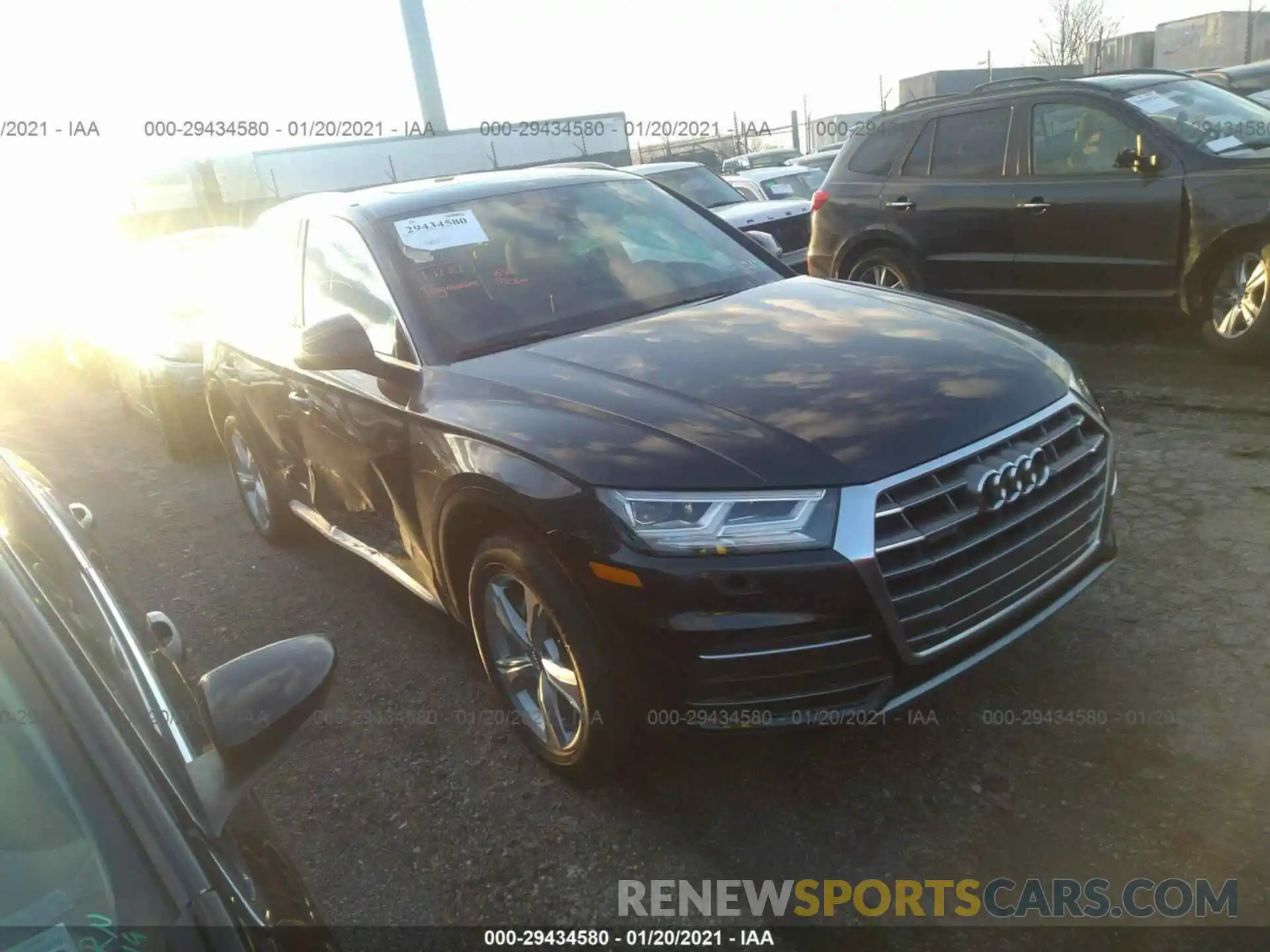 1 Фотография поврежденного автомобиля WA1BNAFY9L2061041 AUDI Q5 2020