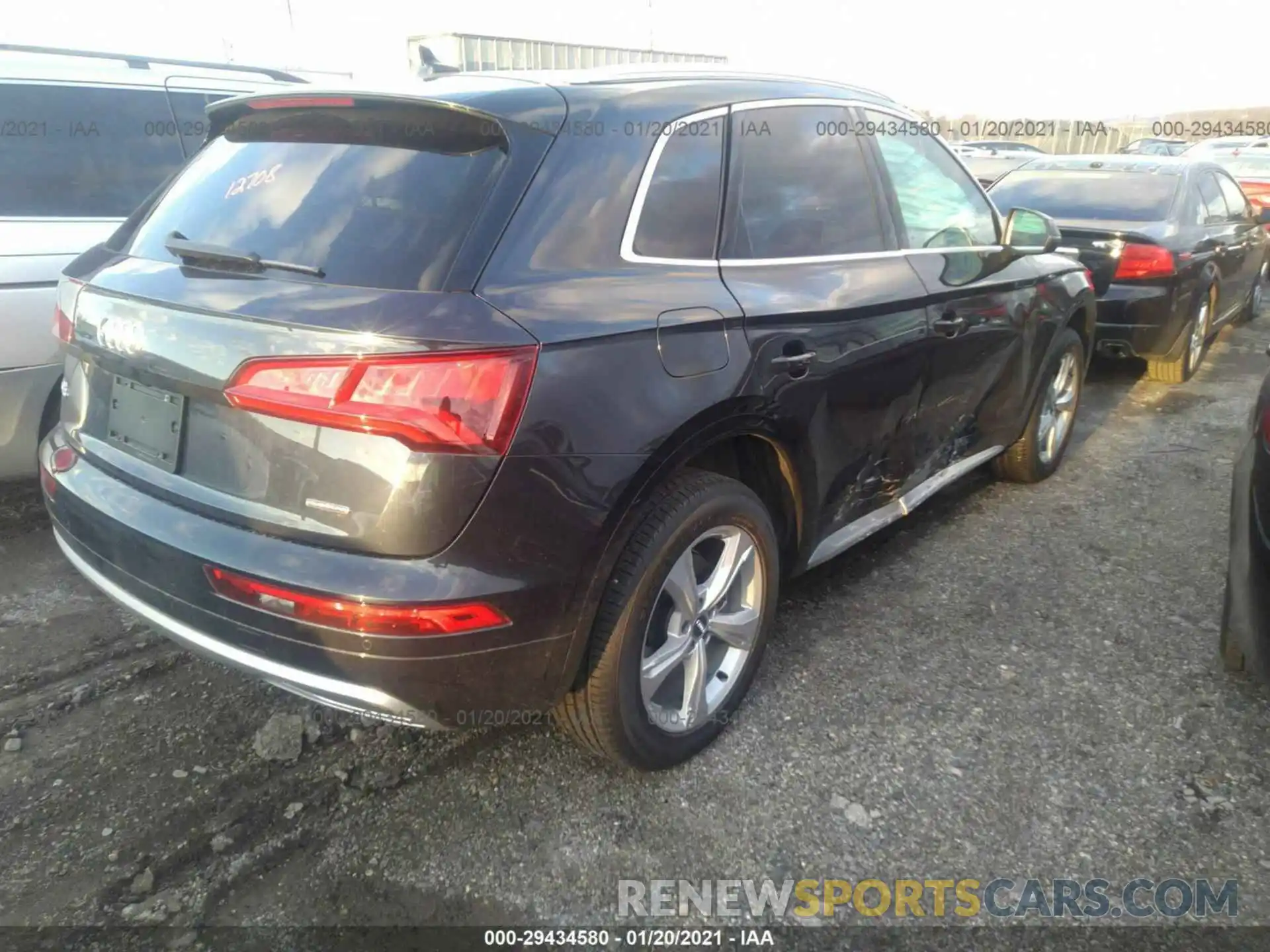 4 Photograph of a damaged car WA1BNAFY9L2061041 AUDI Q5 2020