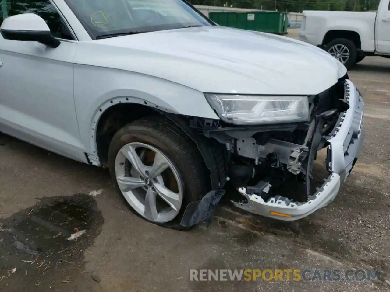 9 Photograph of a damaged car WA1BNAFY9L2095285 AUDI Q5 2020