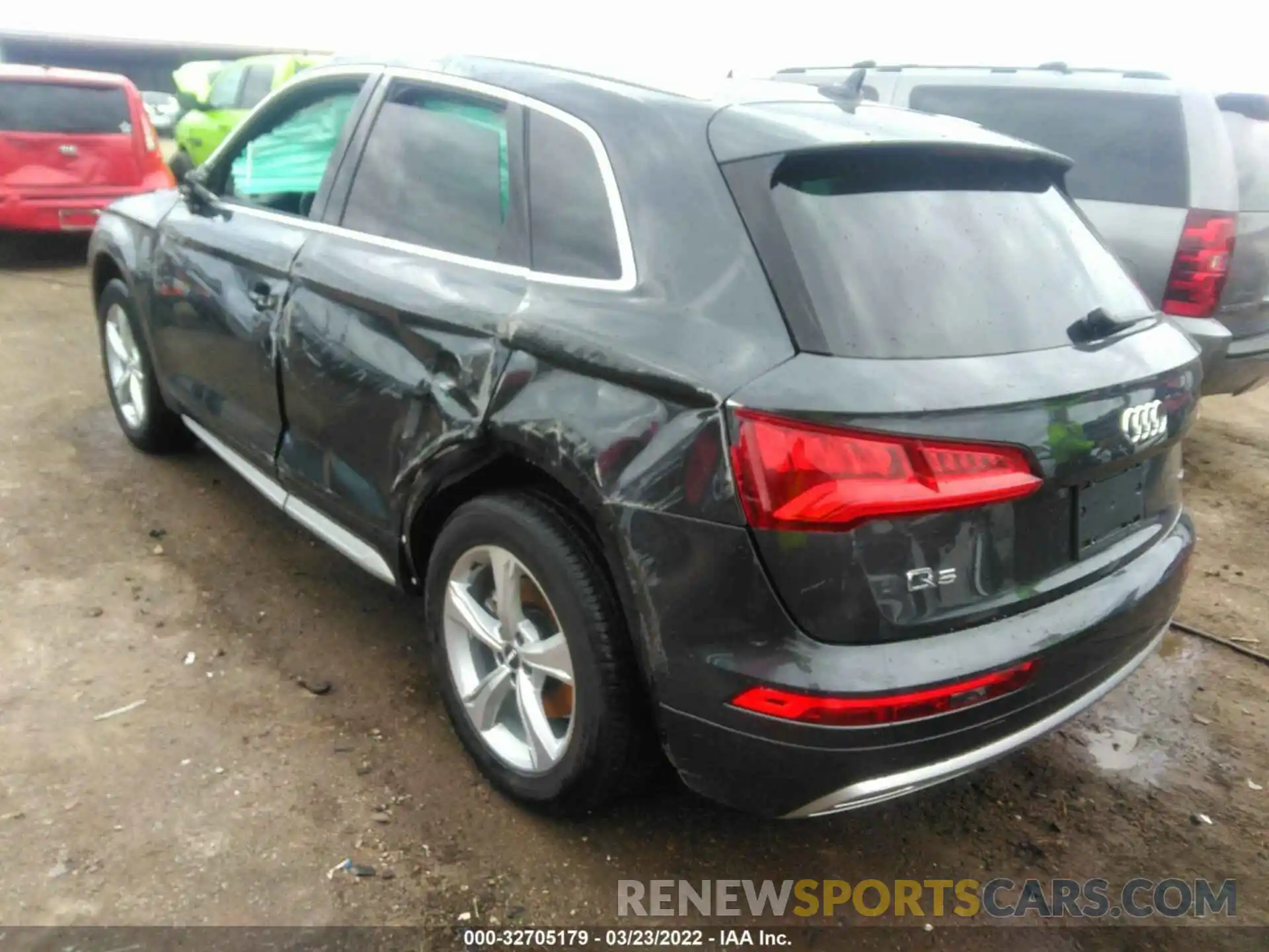 3 Фотография поврежденного автомобиля WA1BNAFYXL2005853 AUDI Q5 2020