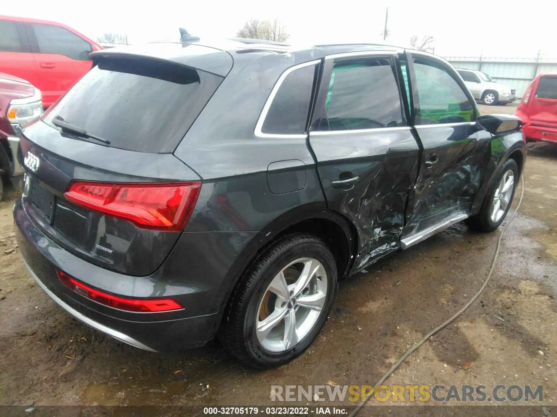 4 Фотография поврежденного автомобиля WA1BNAFYXL2005853 AUDI Q5 2020