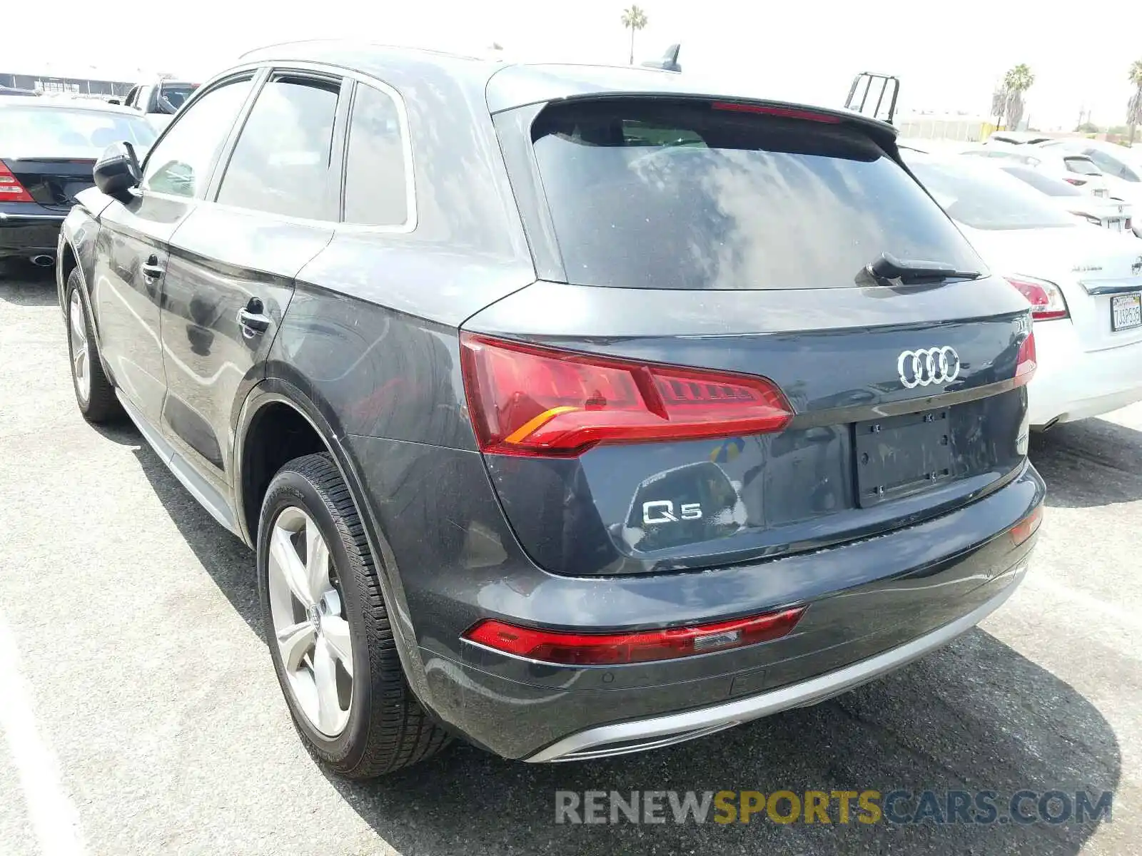 3 Photograph of a damaged car WA1BNAFYXL2013094 AUDI Q5 2020