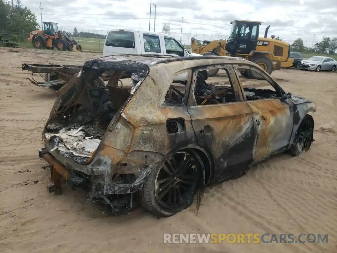 4 Photograph of a damaged car WA1BNBFY5L2022792 AUDI Q5 2020