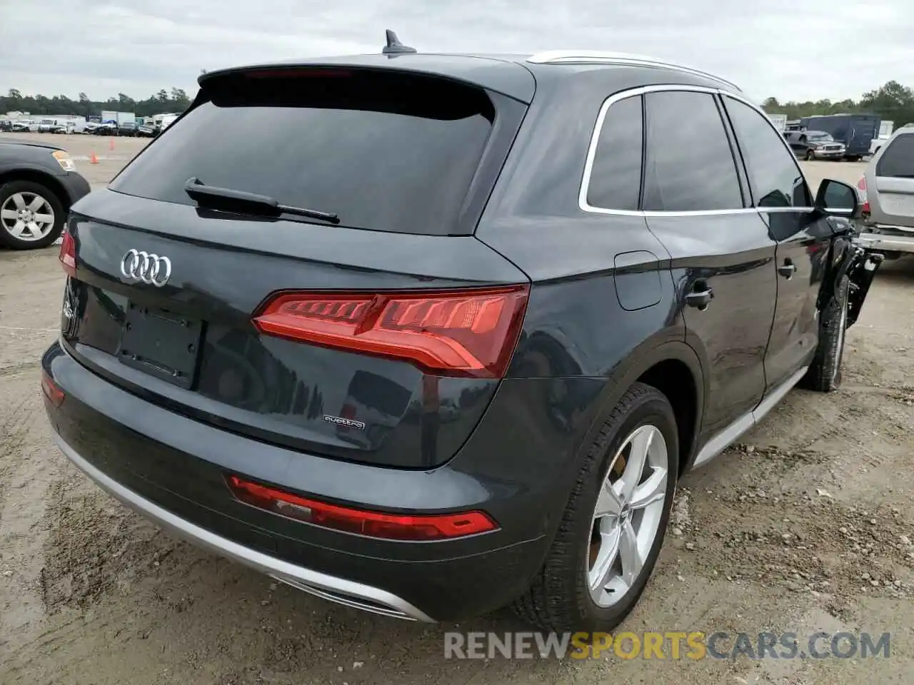 4 Photograph of a damaged car WA1CNAFY1L2092692 AUDI Q5 2020